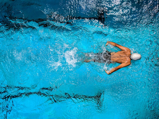 what effect does swimming have on mental health